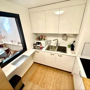 Monaco, Elegant & Quiet Renovated Apartment, In Fontvieille District, With Terrace & Pool, 15min Walk To Port Hercule Monte-Carlo